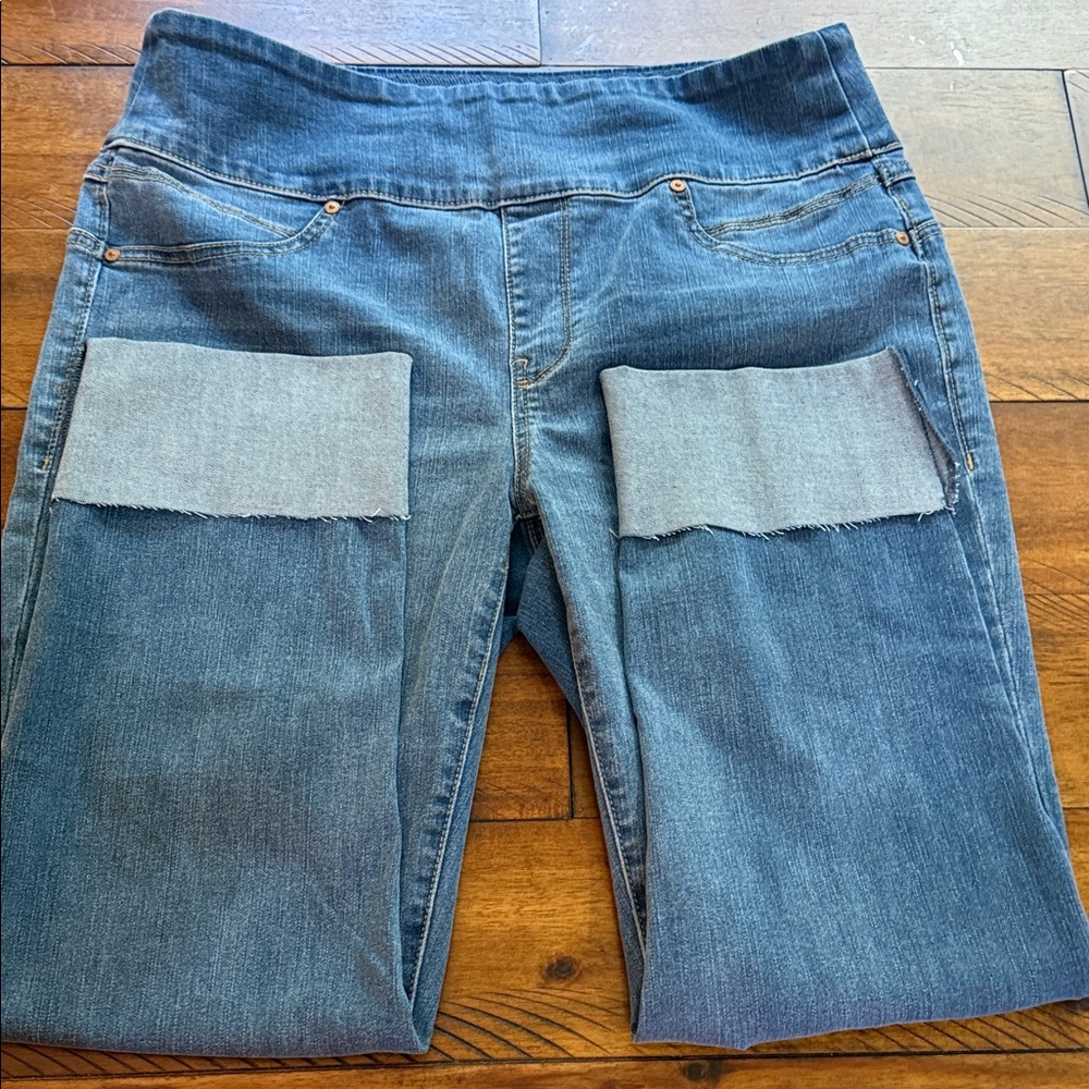 Seven7 Women's Blue Jeans with Pocket Detail and wide cuff